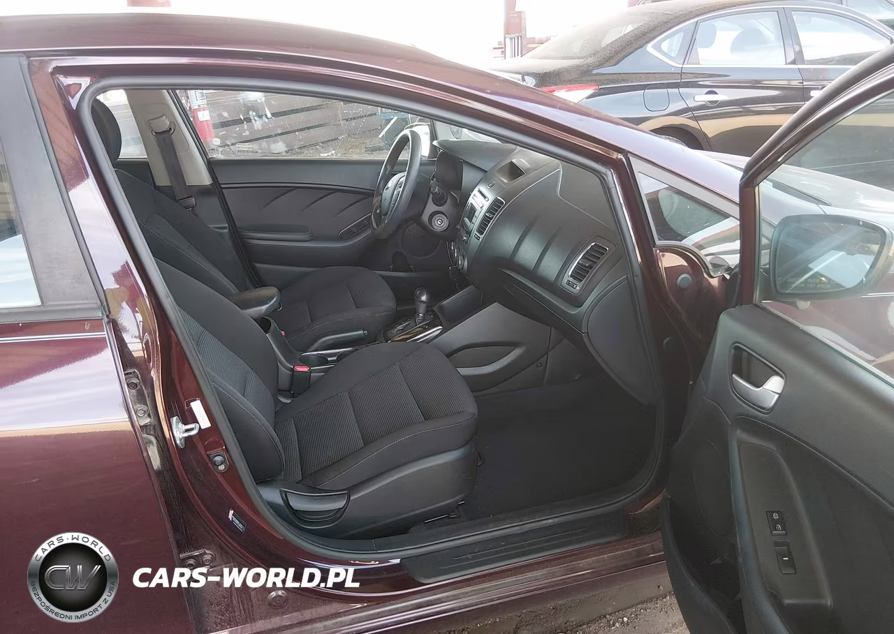 2017 Kia Forte Lx VIN:3KPFK4A77HE081671 - 5