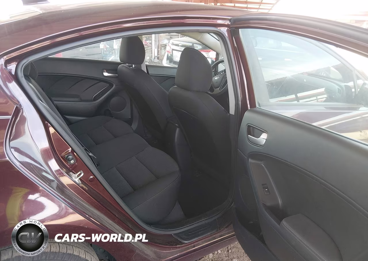 2017 Kia Forte Lx VIN:3KPFK4A77HE081671 - 8