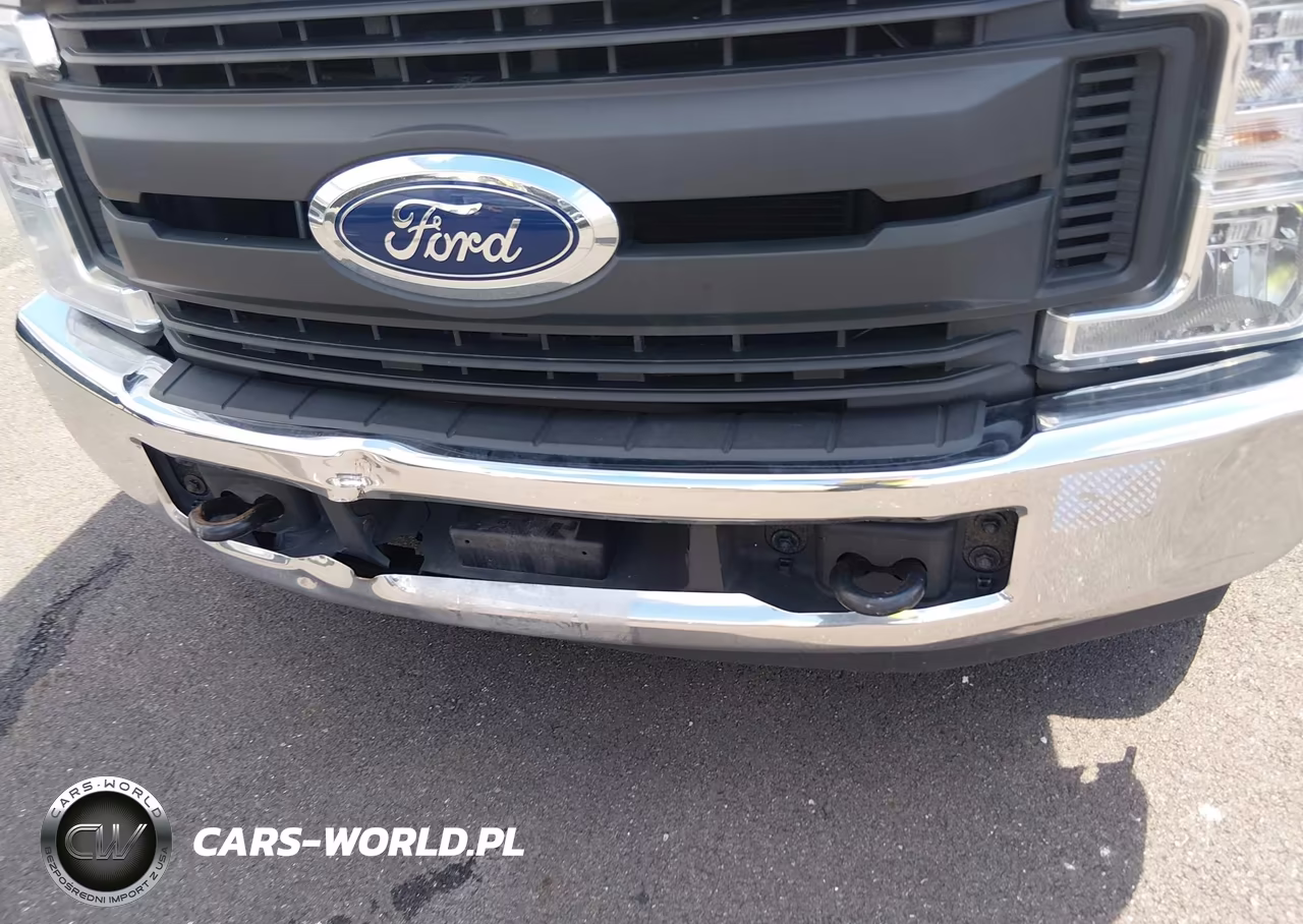 2017 Ford F-350 Chassis Xl VIN:1FDRF3G64HEE28634 - 10