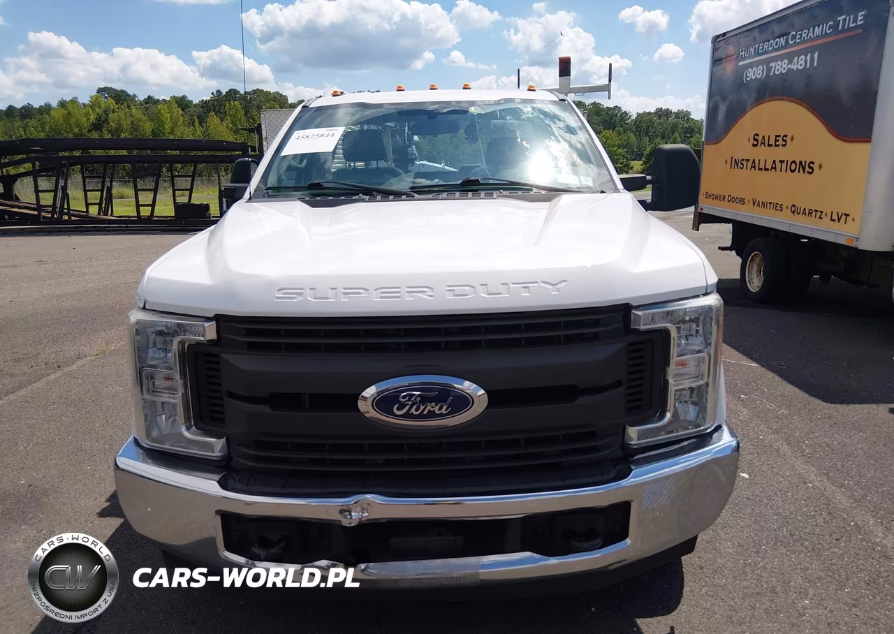 2017 Ford F-350 Chassis Xl VIN:1FDRF3G64HEE28634 - 11