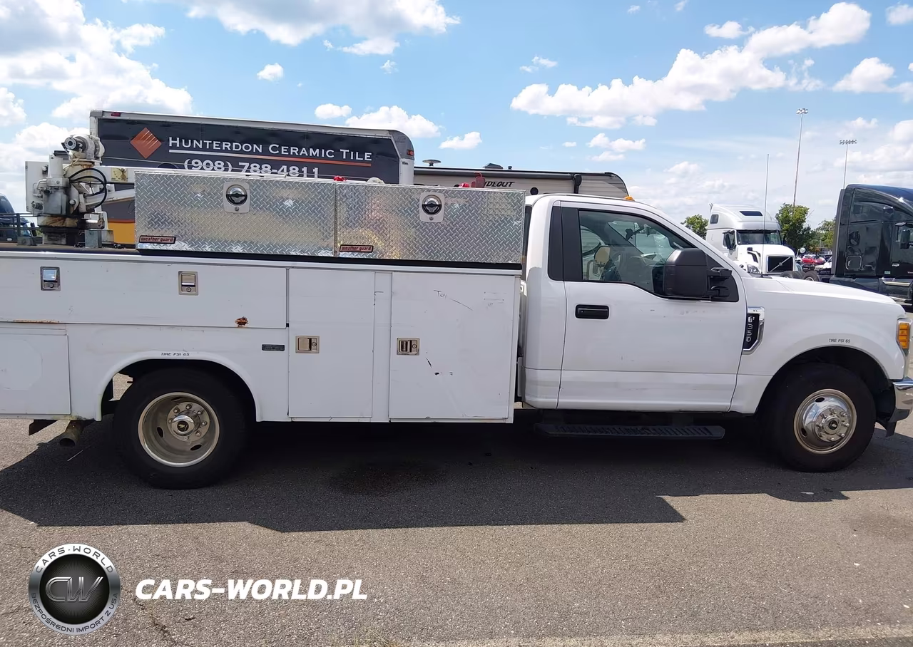 2017 Ford F-350 Chassis Xl VIN:1FDRF3G64HEE28634 - 12