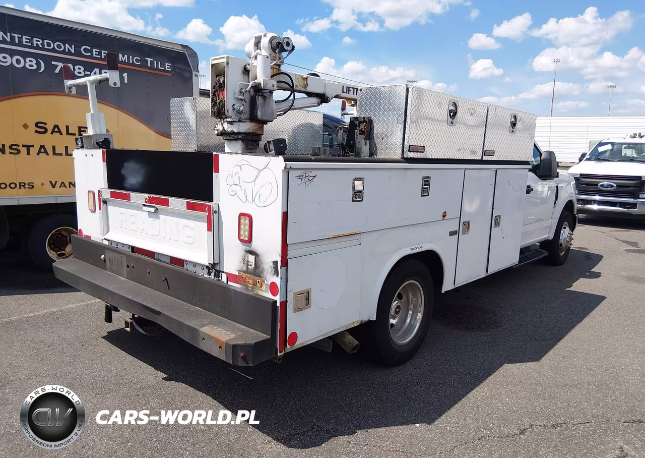 2017 Ford F-350 Chassis Xl VIN:1FDRF3G64HEE28634 - 4