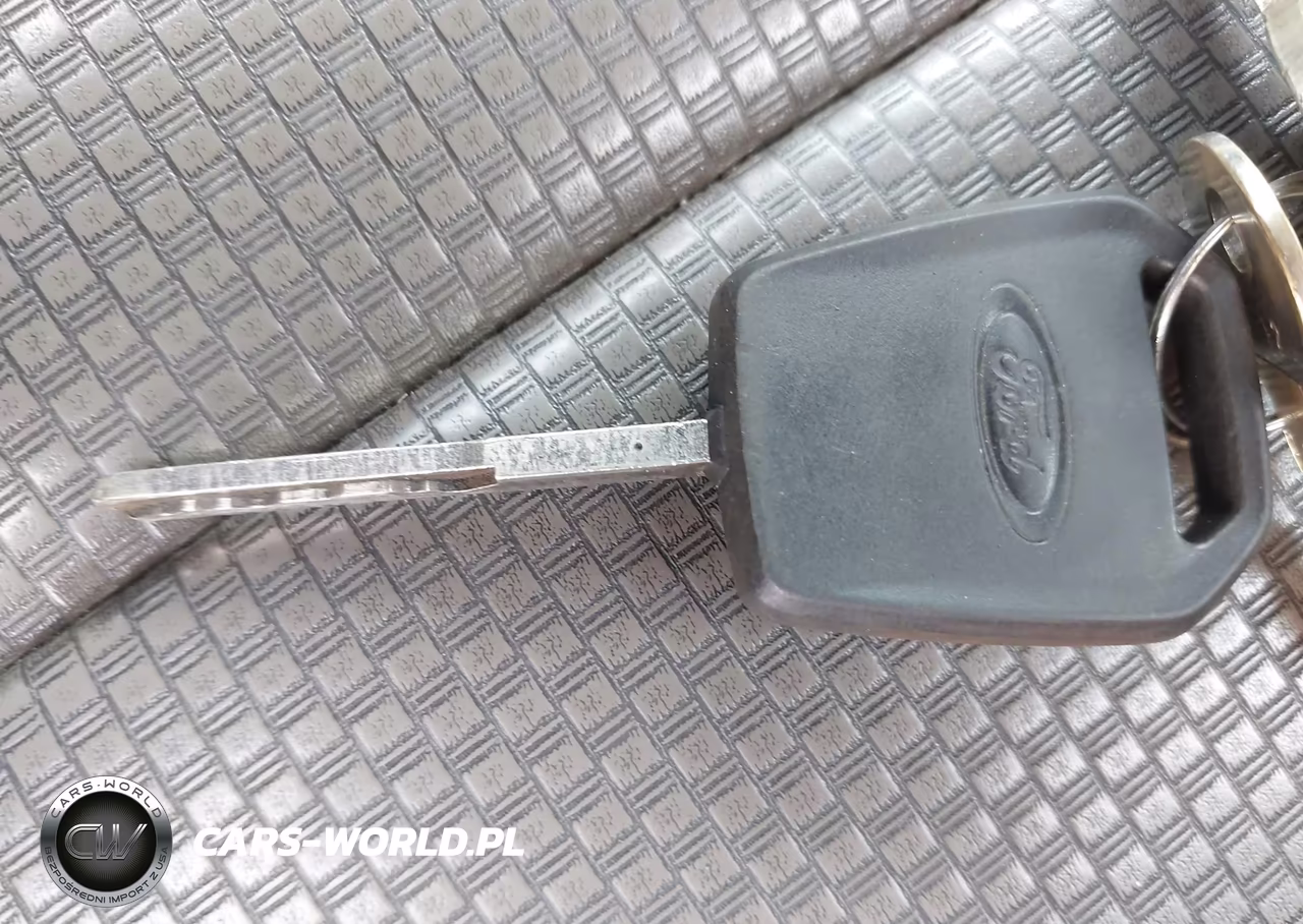 2019 Ford F-350 Chassis Xl VIN:1FDRF3G6XKEF58876 - 10