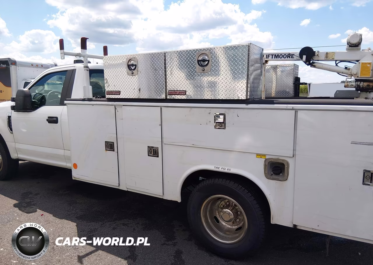 2019 Ford F-350 Chassis Xl VIN:1FDRF3G6XKEF58876 - 14