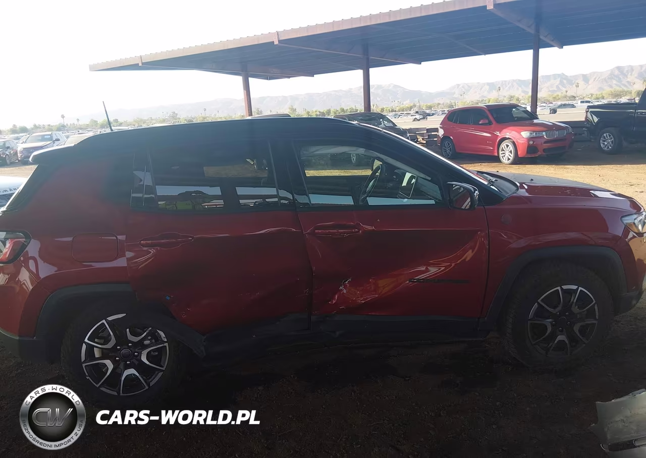 2026 Jeep Compass Trailhawk VIN:3C4NJDDN7TT208559 - 13