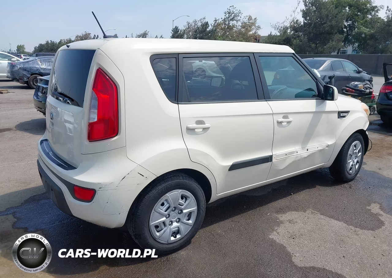 2013 Kia Soul VIN:KNDJT2A54D7487251 - 4