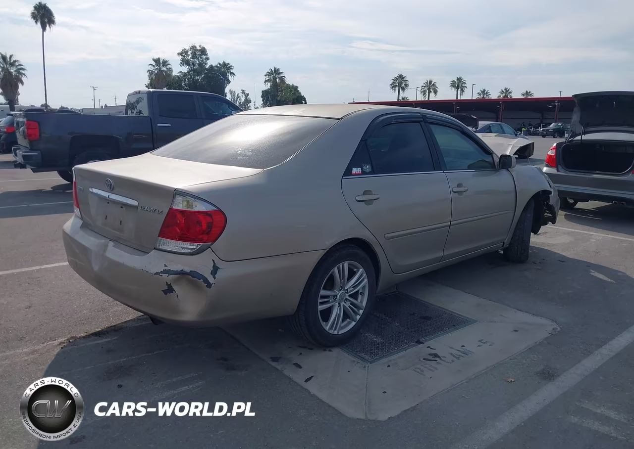 2005 Toyota Camry Le VIN:4T1BE32K95U508618 - 4