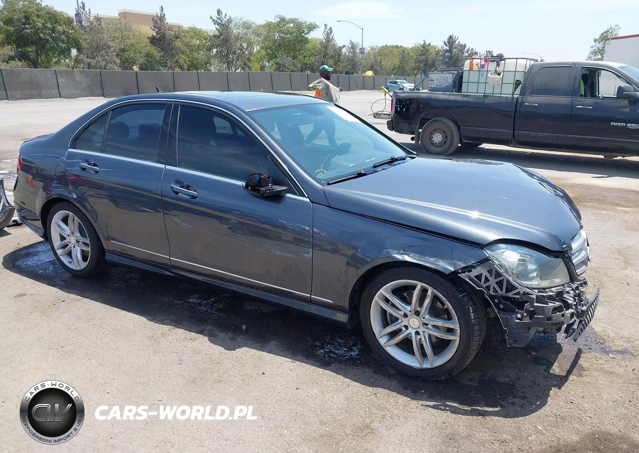 2013 Mercedes-Benz C 250 Sport