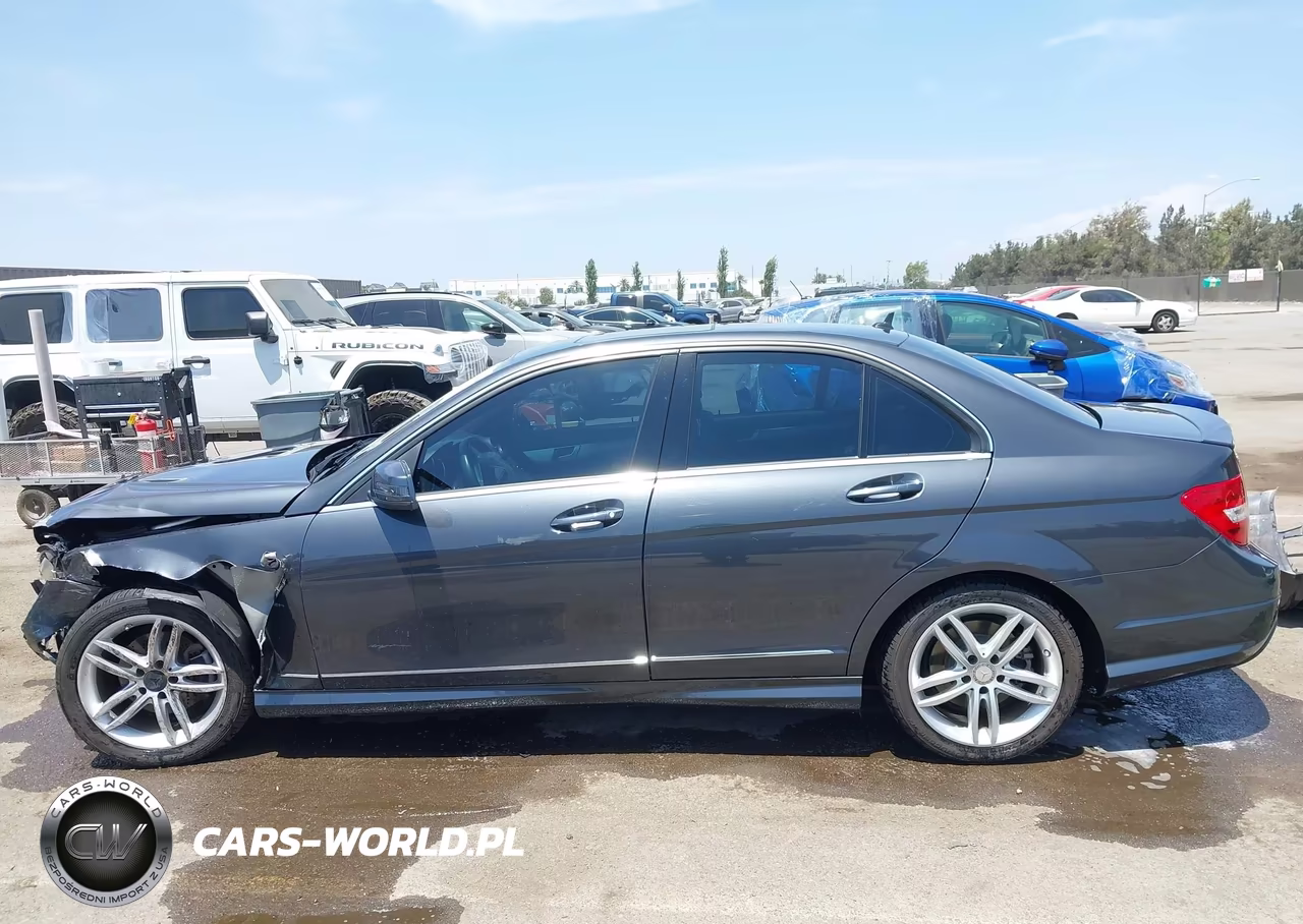2013 Mercedes-Benz C 250 Sport VIN:WDDGF4HB1DR268265 - 15