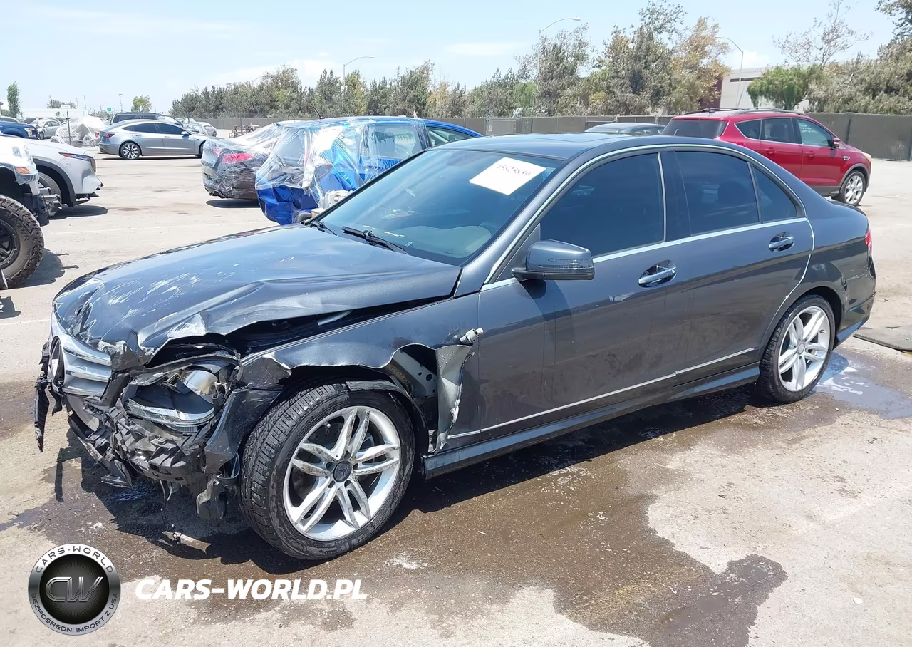 2013 Mercedes-Benz C 250 Sport VIN:WDDGF4HB1DR268265 - 2