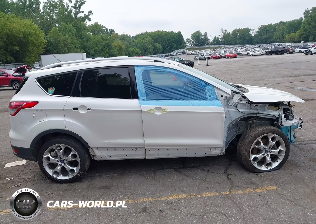 2016 Ford Escape Titanium VIN:1FMCU9J96GUB44220 - 14