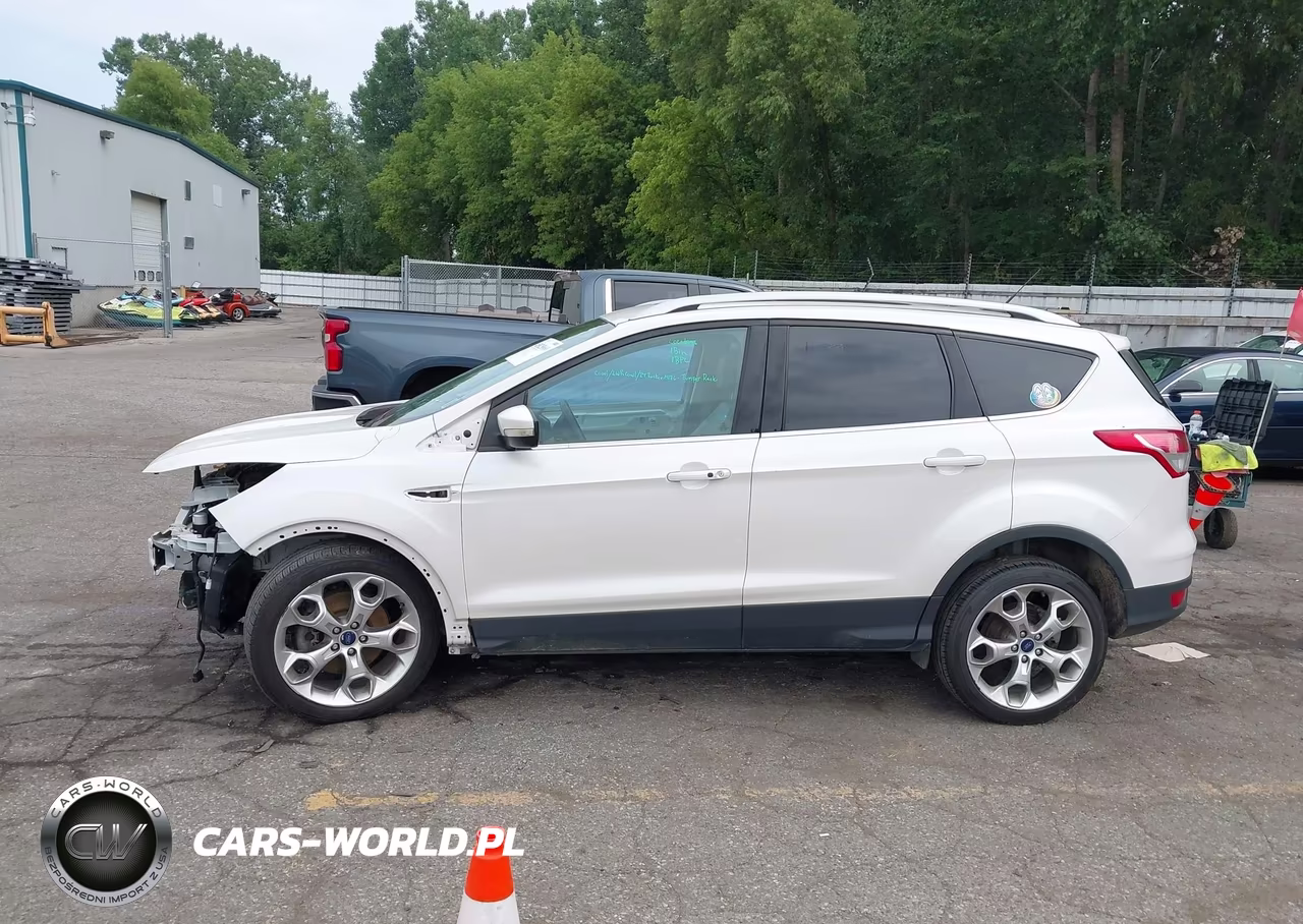 2016 Ford Escape Titanium VIN:1FMCU9J96GUB44220 - 15