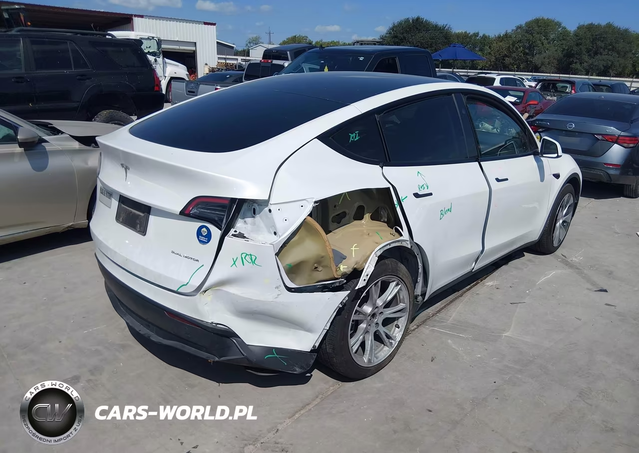 2023 Tesla Model Y Awd-Long Range Dual Motor All-Wheel Drive VIN:7SAYGDEE7PF815630 - 4