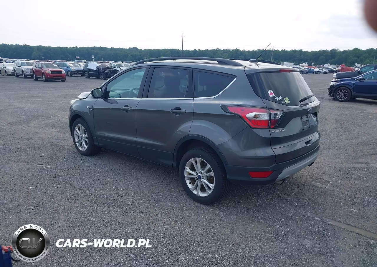 2017 Ford Escape Se VIN:1FMCU9GD3HUA87407 - 3