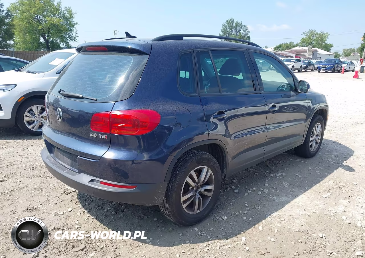 2015 Volkswagen Tiguan S VIN:WVGAV7AXXFW576027 - 4