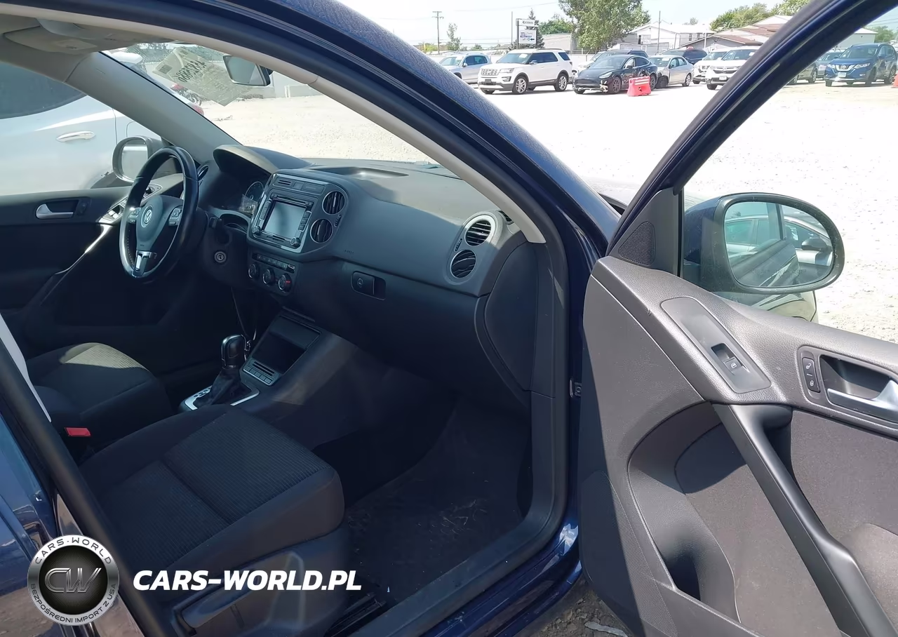 2015 Volkswagen Tiguan S VIN:WVGAV7AXXFW576027 - 5