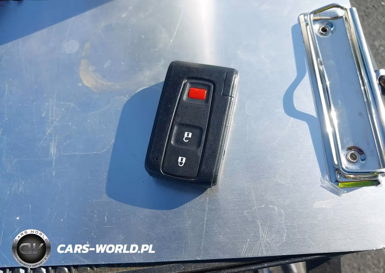 2007 Toyota Prius VIN:JTDKB20UX77678337 - 11