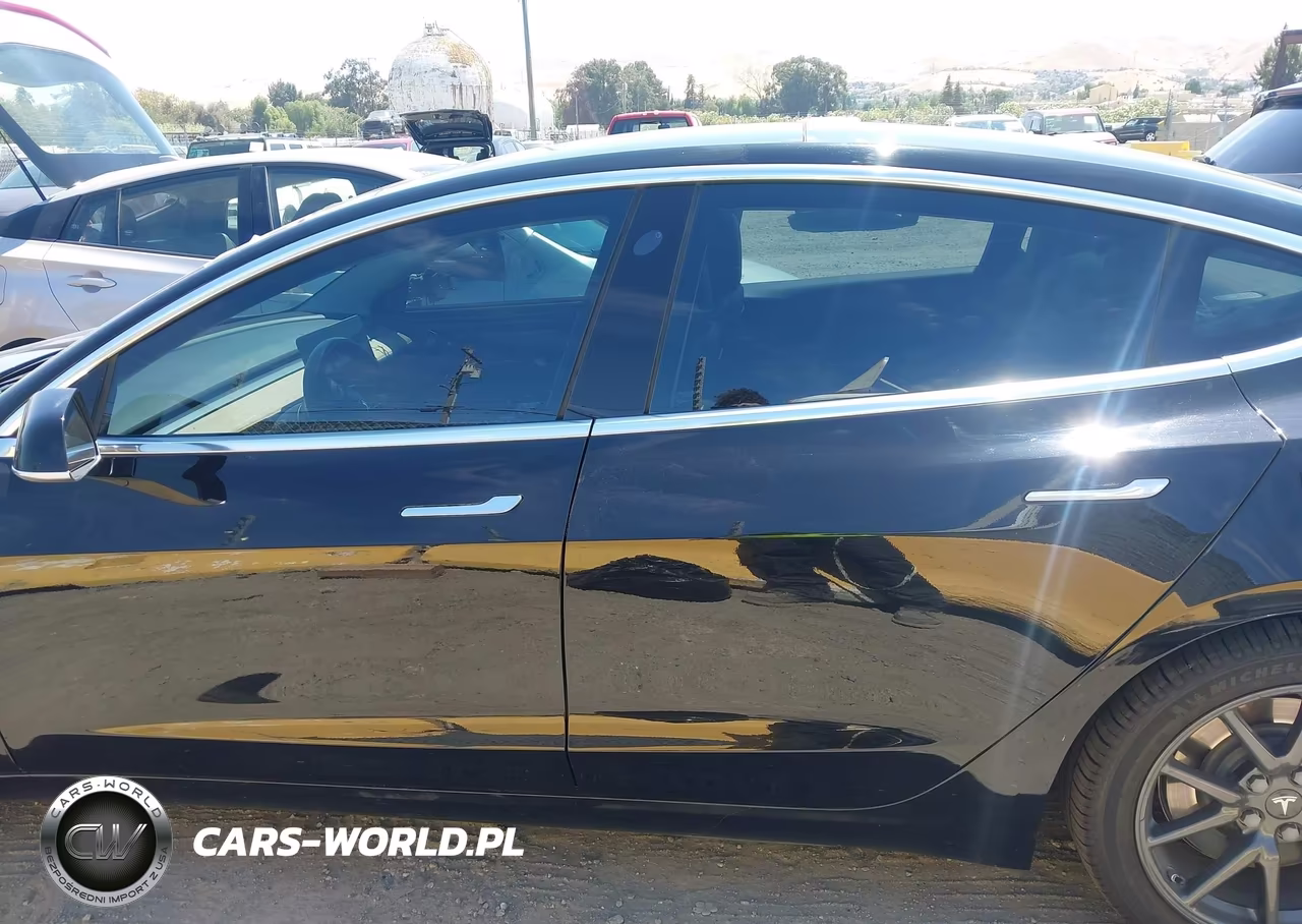 2018 Tesla Model 3 Long Range-Mid Range VIN:5YJ3E1EA6JF012565 - 15