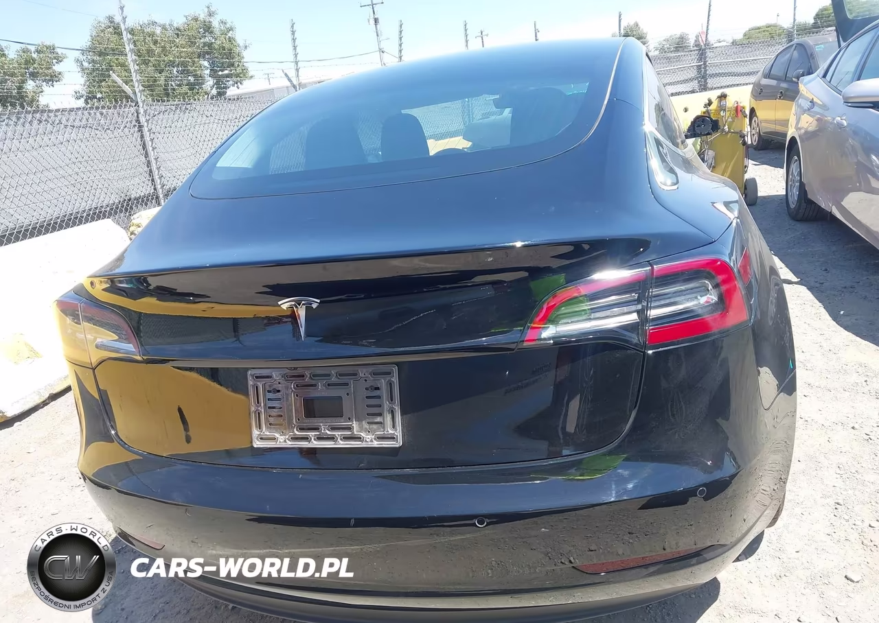 2018 Tesla Model 3 Long Range-Mid Range VIN:5YJ3E1EA6JF012565 - 17