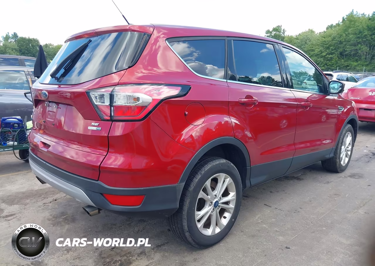 2017 Ford Escape Se VIN:1FMCU9GD9HUE62992 - 4