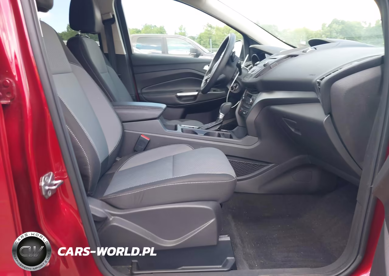 2017 Ford Escape Se VIN:1FMCU9GD9HUE62992 - 5