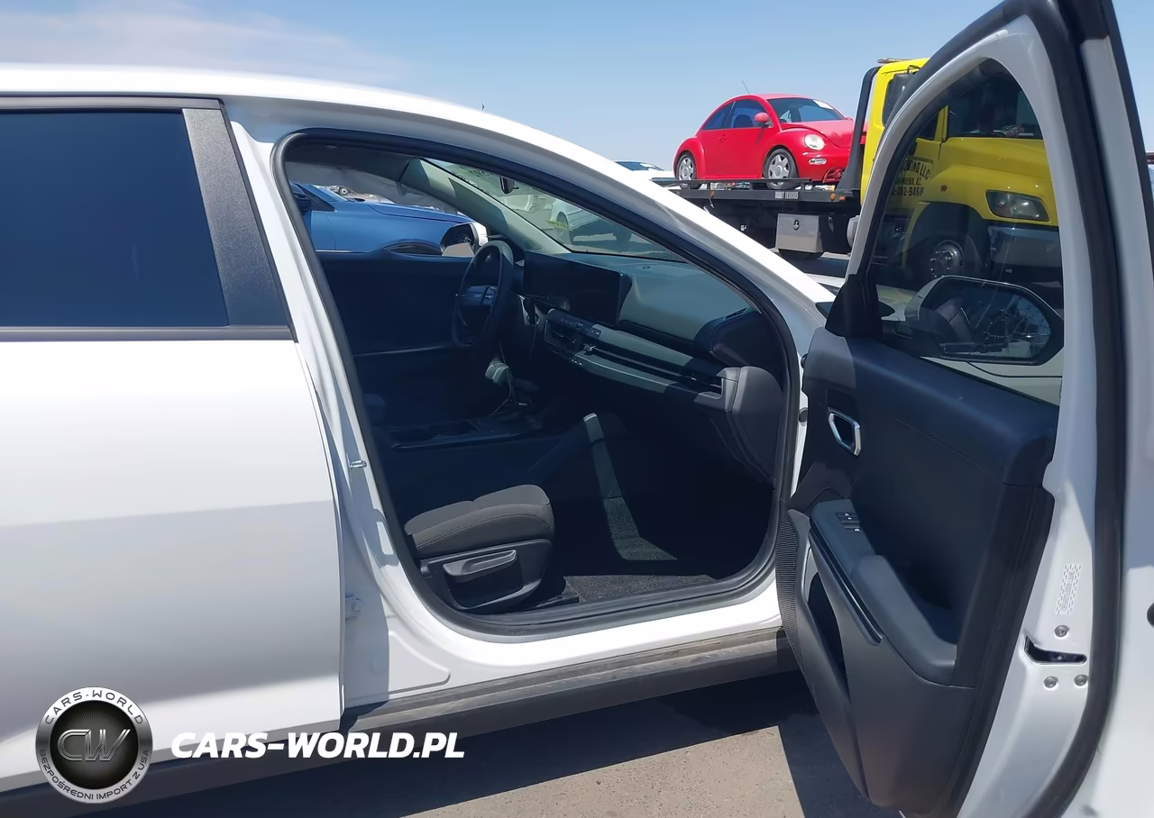 2026 Kia K4 Lxs VIN:3KPFT4DE8TE289283 - 5