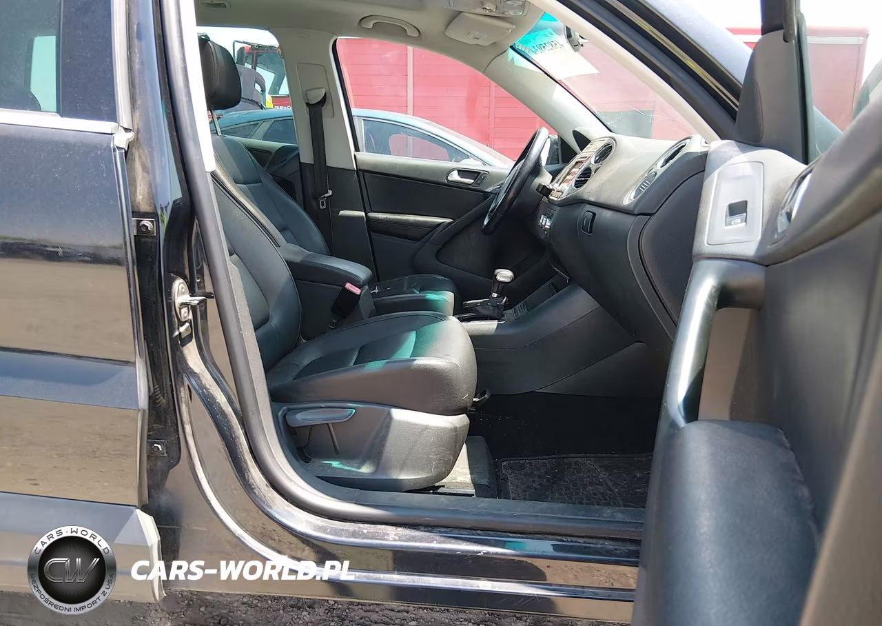 2010 Volkswagen Tiguan Wolfsburg Edition VIN:WVGBV7AX1AW514058 - 5