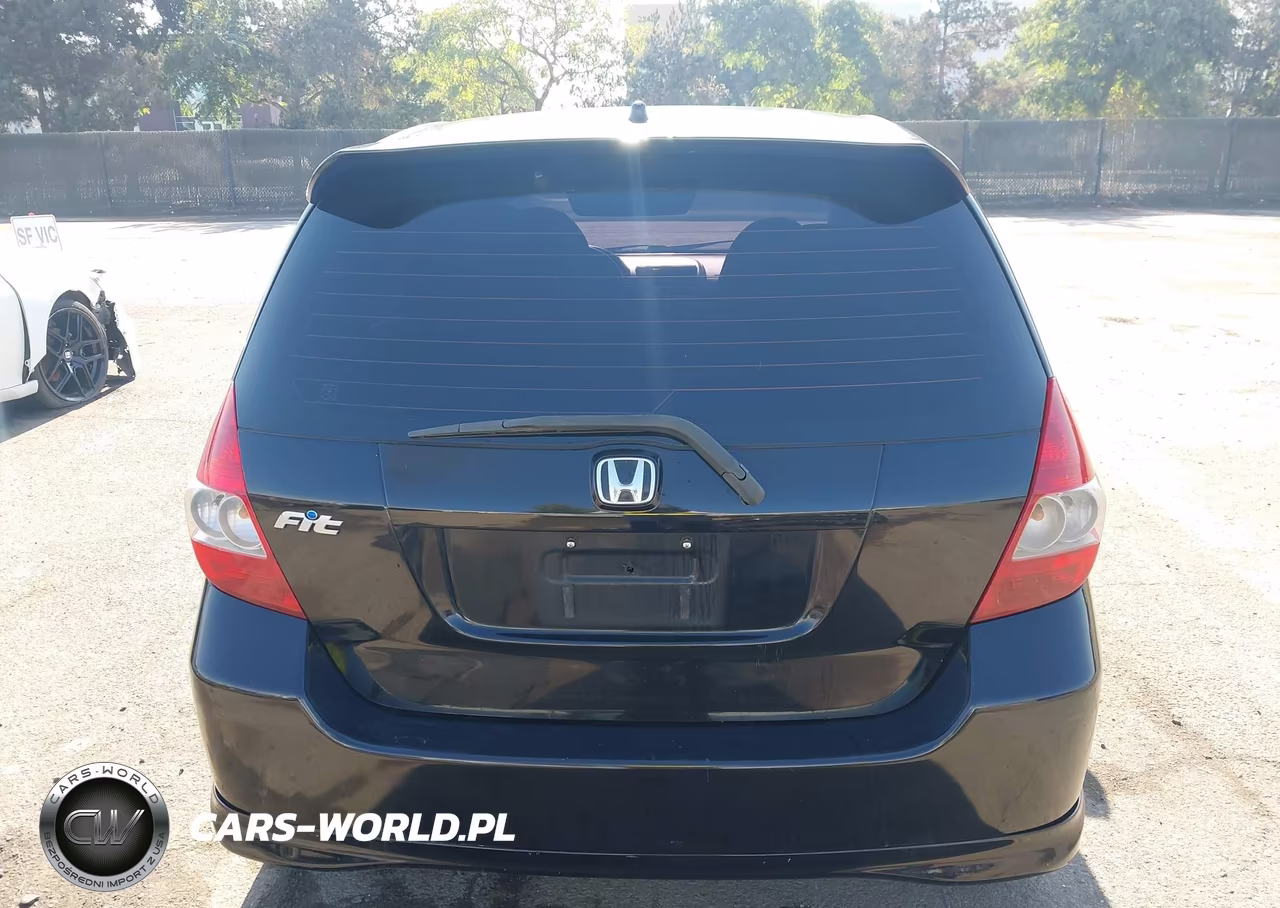 2007 Honda Fit Sport VIN:JHMGD38647S052287 - 17