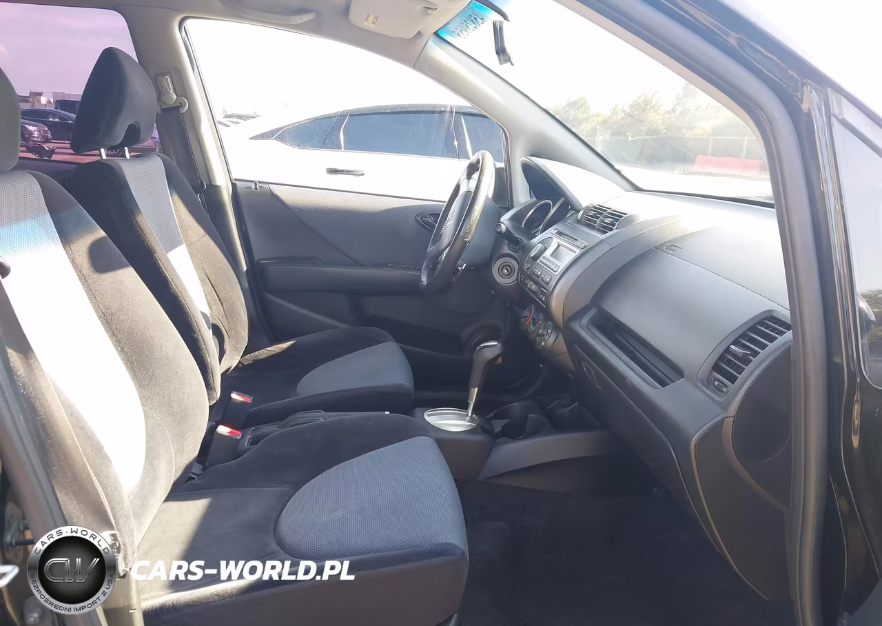 2007 Honda Fit Sport VIN:JHMGD38647S052287 - 5