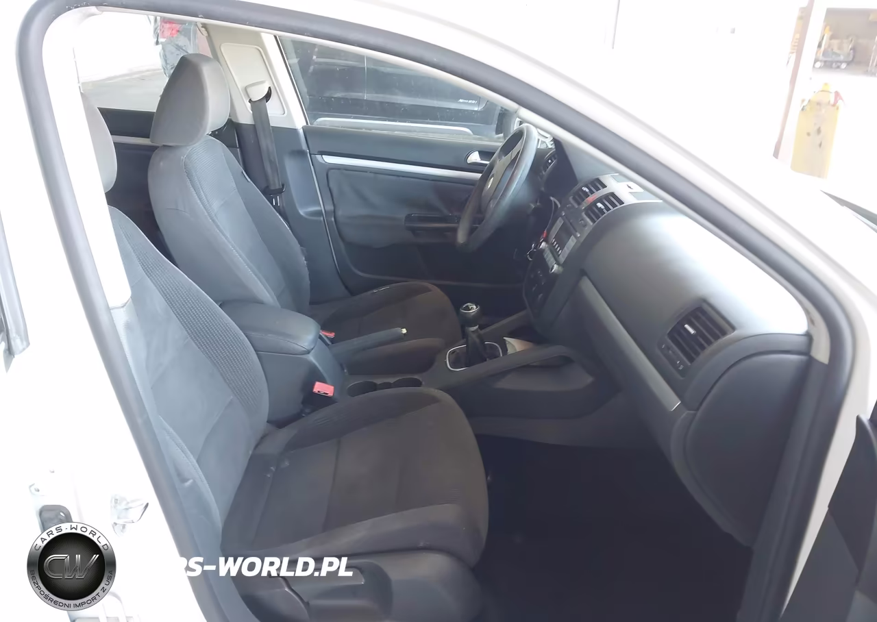 2009 Volkswagen Jetta S VIN:3VWJZ71K29M033561 - 5