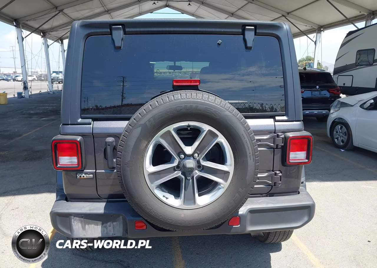 2021 Jeep Wrangler Unlimited Sahara 4X4 VIN:1C4HJXEN4MW634752 - 17