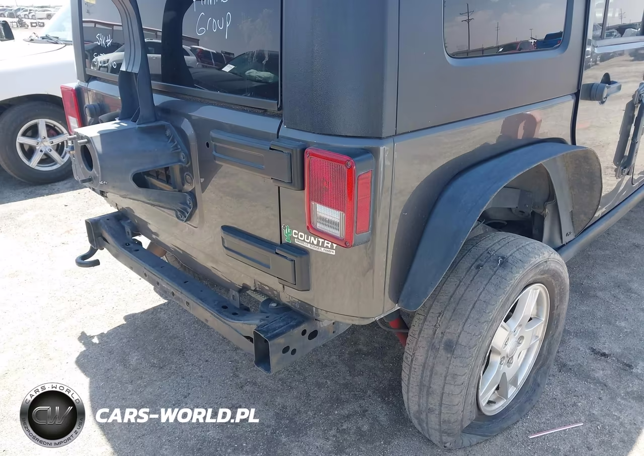 2016 Jeep Wrangler Unlimited Rubicon VIN:1C4BJWFG7GL179322 - 17