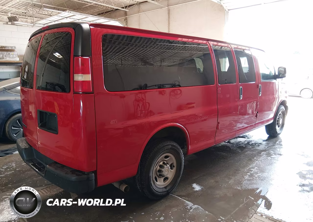 2020 Chevrolet Express Passenger Rwd 3500 Extended Wheelbase Ls VIN:1GAZGNFP2L1256376 - 4