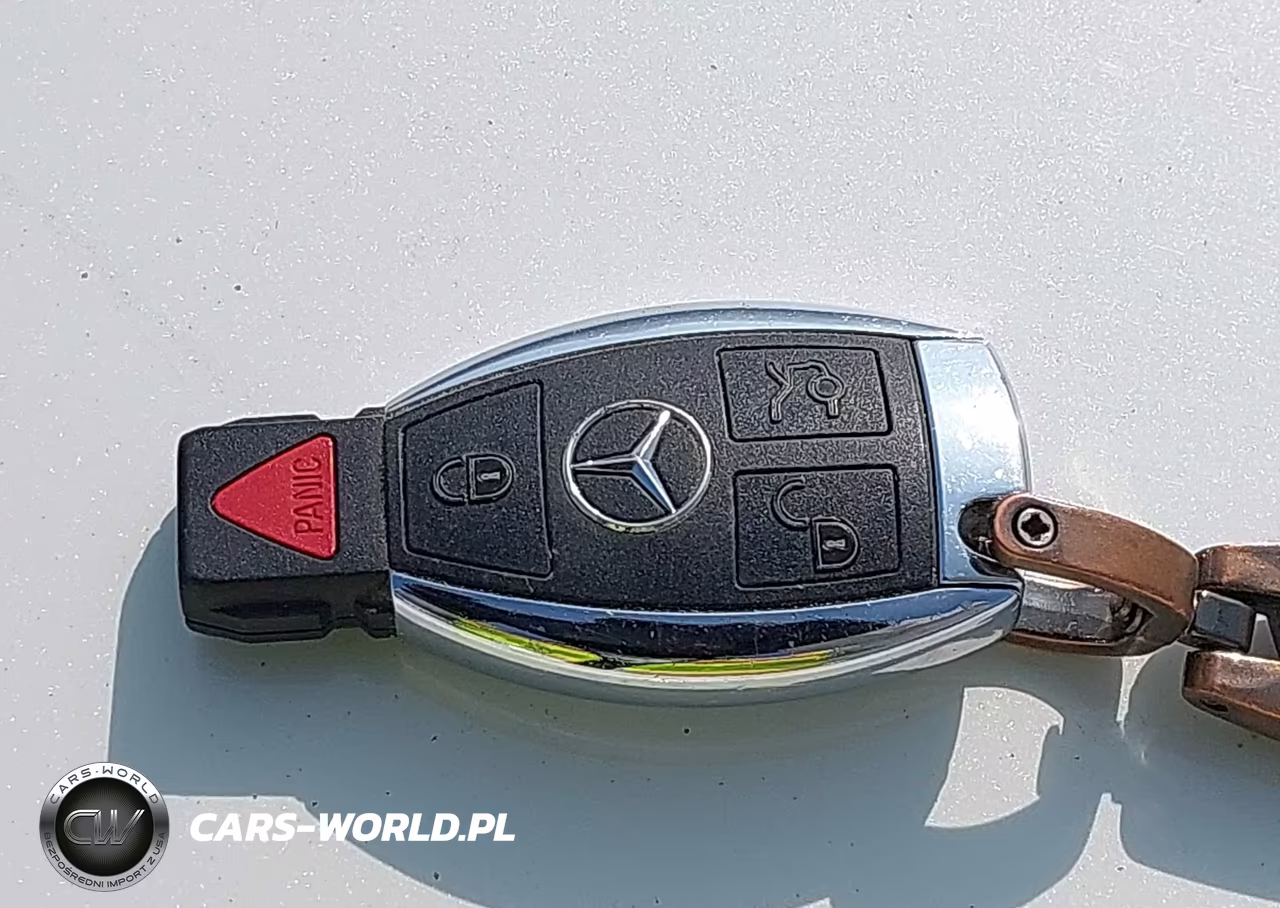 2016 Mercedes-Benz C 300 VIN:55SWF4JB0GU119919 - 11