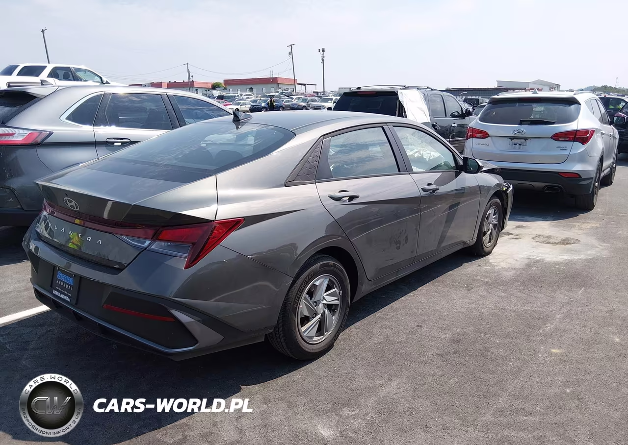 2026 Hyundai Elantra Se VIN:KMHLL4DG8TU253191 - 4