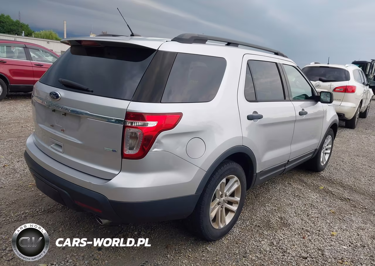 2015 Ford Explorer VIN:1FM5K8B8XFGA84678 - 4