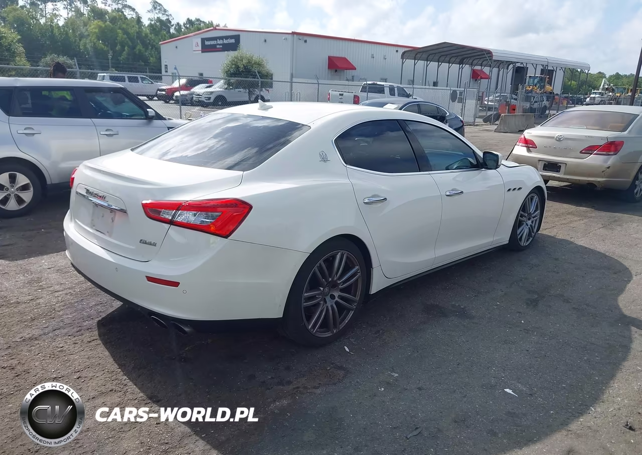 2015 Maserati Ghibli VIN:ZAM57XSA7F1153456 - 4