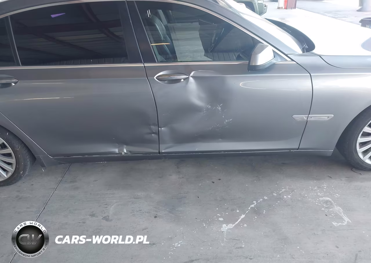 2012 BMW 750Li VIN:WBAKB8C55CC964229 - 12
