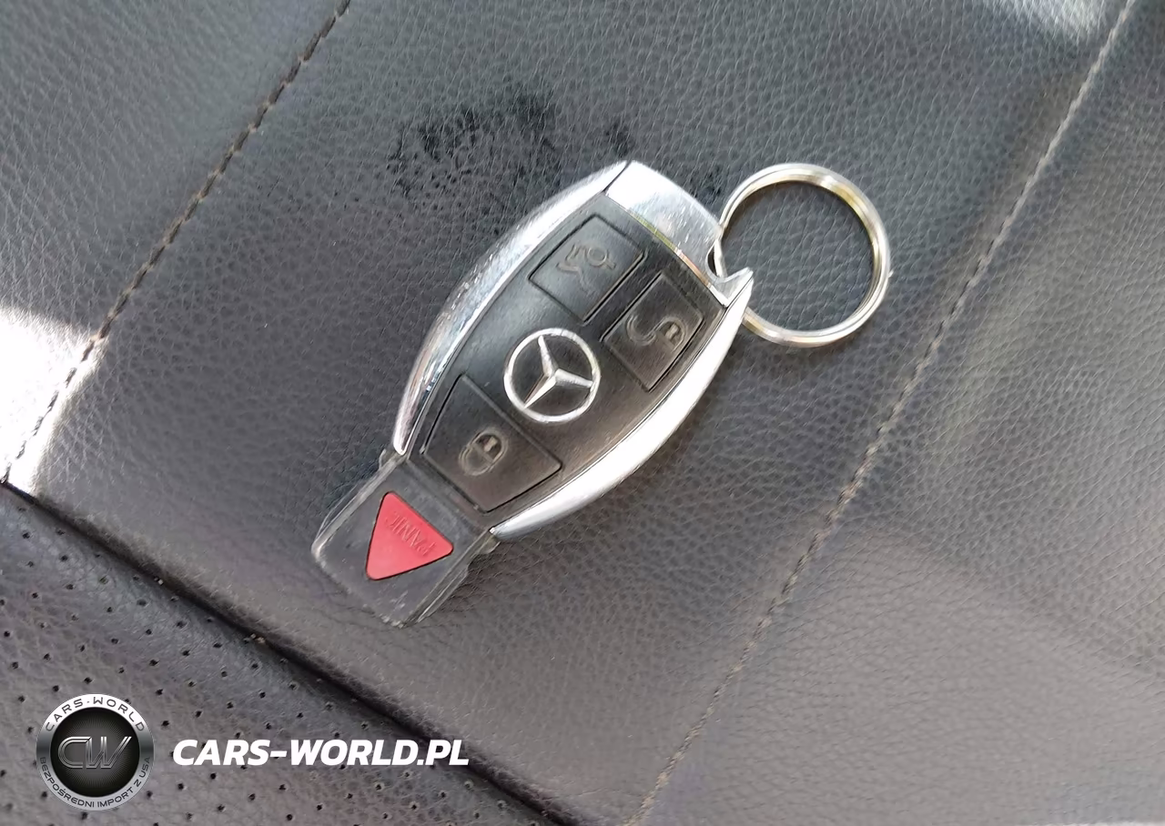 2010 Mercedes-Benz C 300 Luxury-Sport VIN:WDDGF5EB7AR093252 - 11