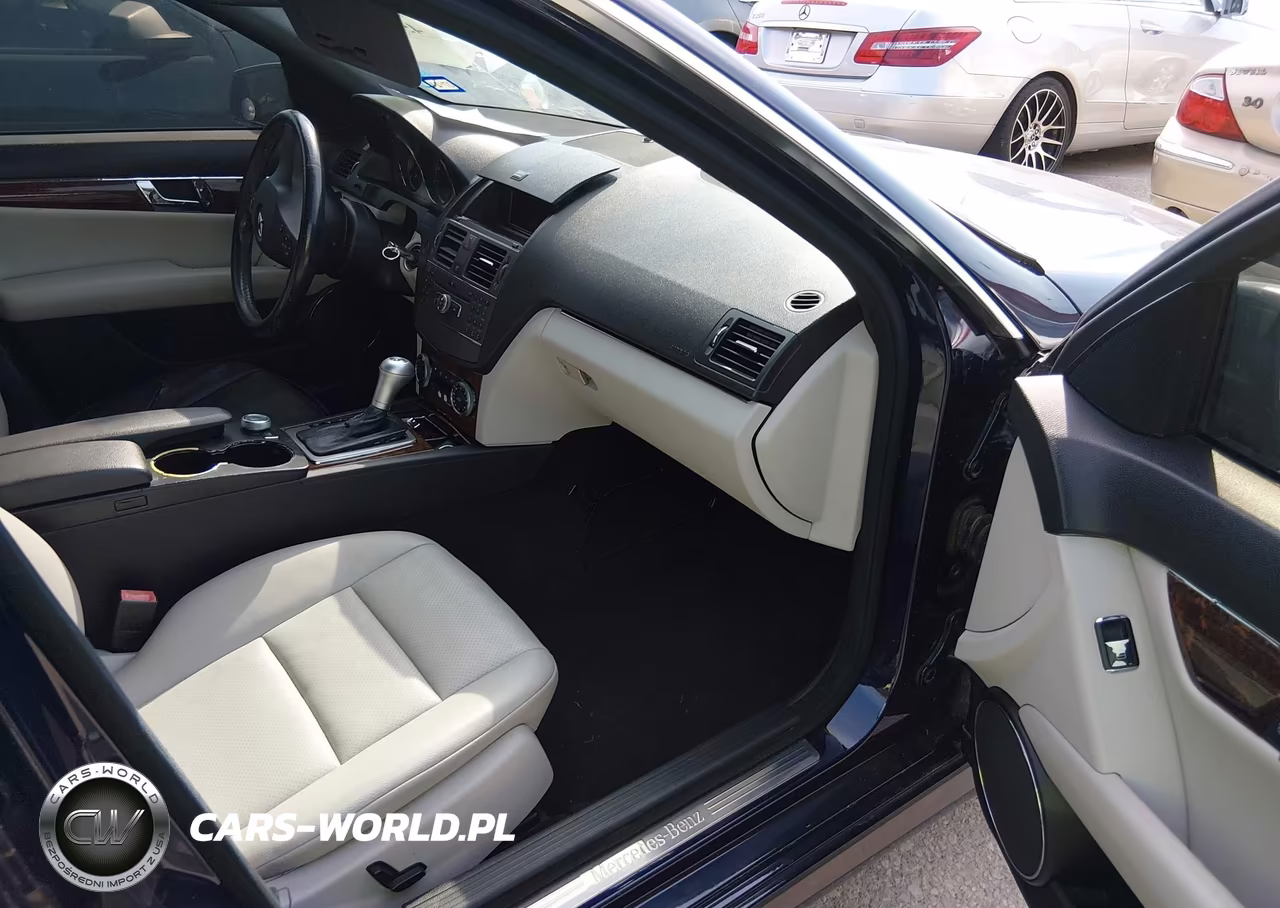 2010 Mercedes-Benz C 300 Luxury-Sport VIN:WDDGF5EB7AR093252 - 5