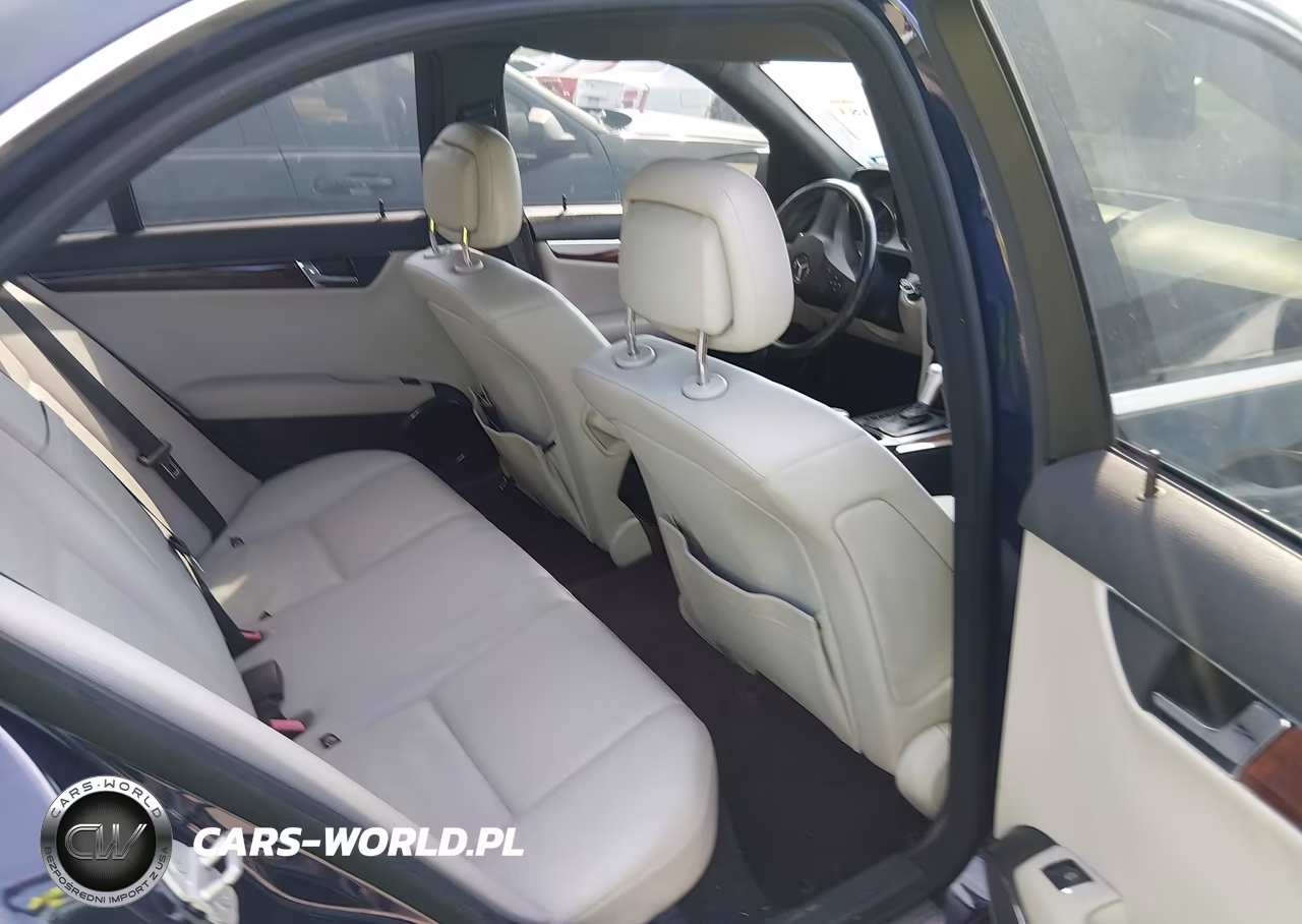 2010 Mercedes-Benz C 300 Luxury-Sport VIN:WDDGF5EB7AR093252 - 8