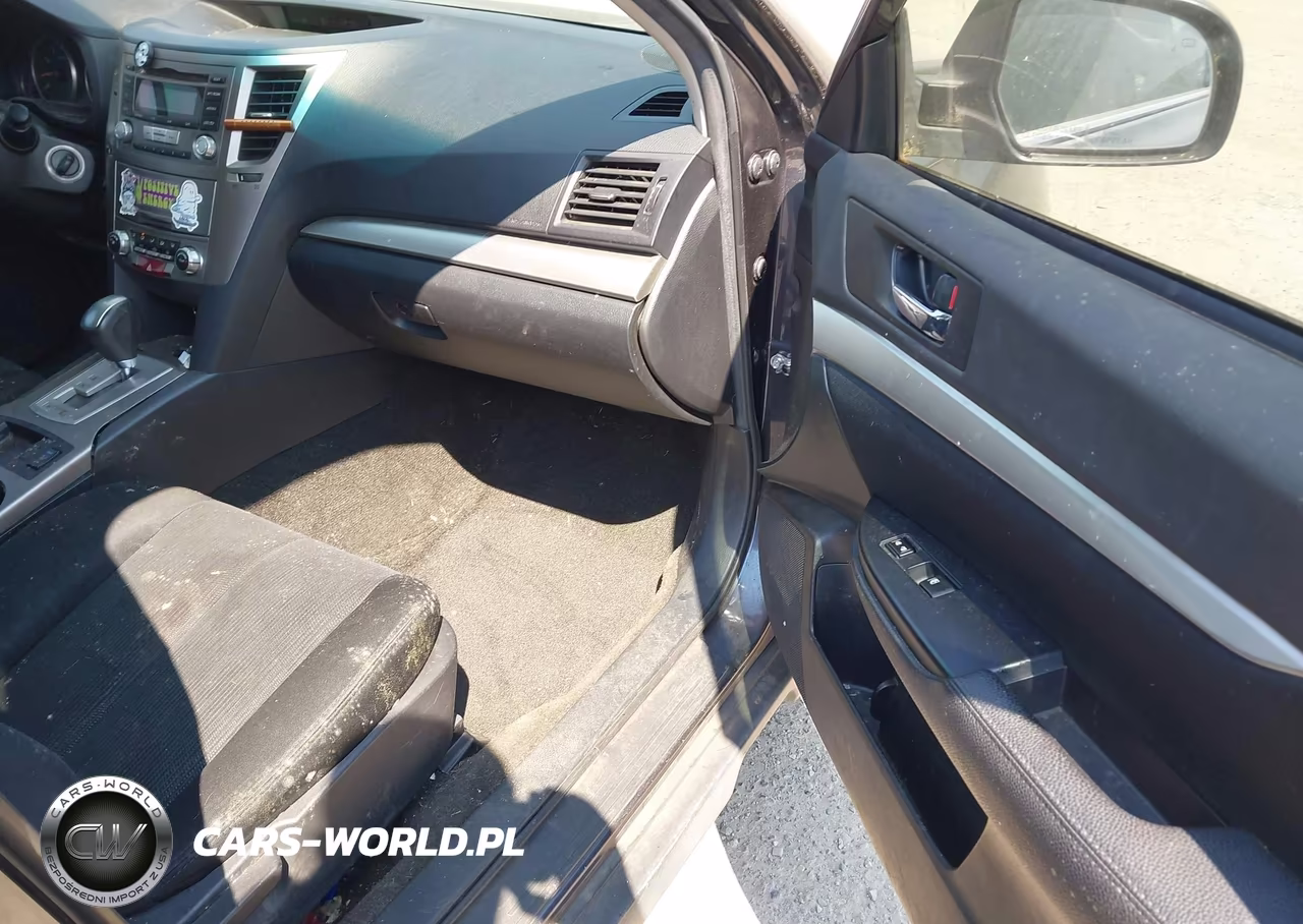 2013 Subaru Outback 2.5I Premium VIN:4S4BRBCC2D3322543 - 5
