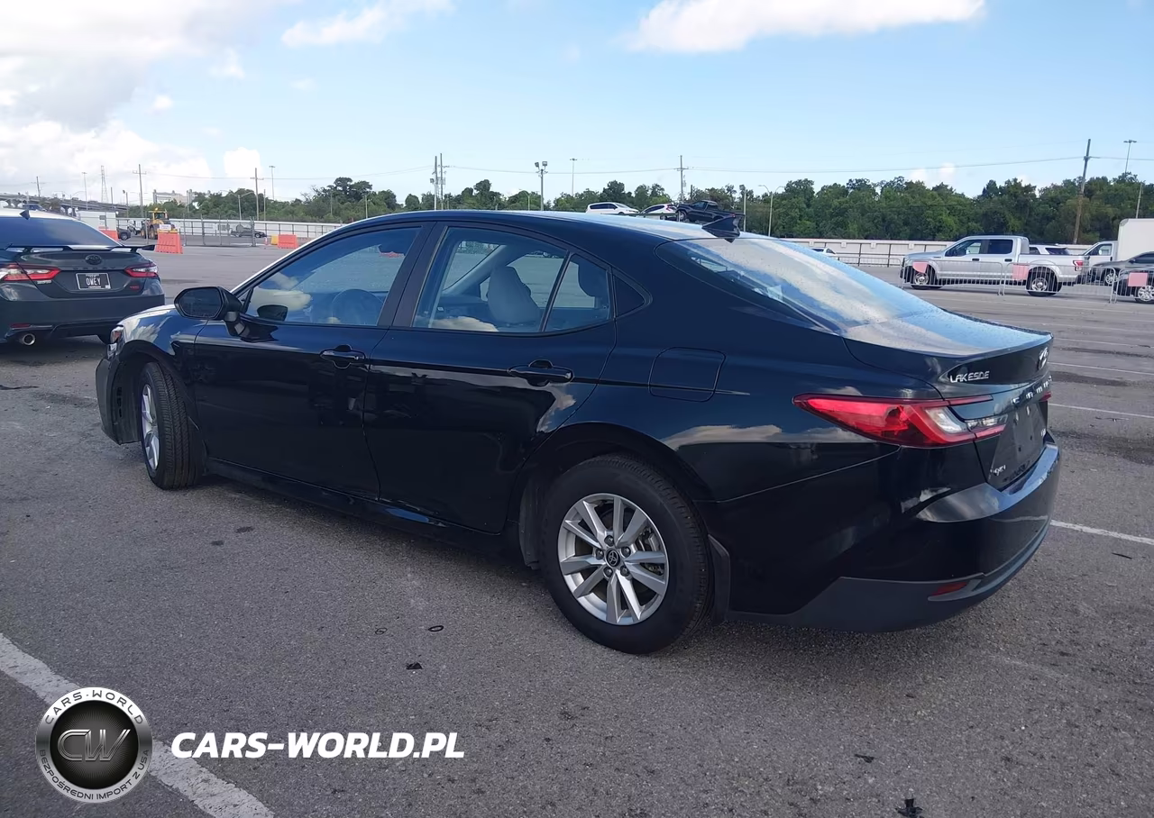 2025 Toyota Camry Le VIN:4T1DAACK7SU058387 - 3