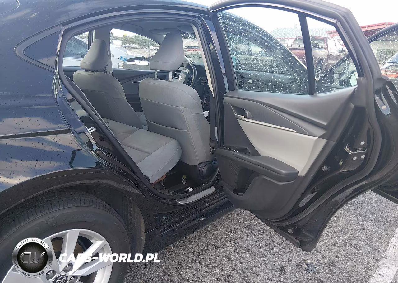 2025 Toyota Camry Le VIN:4T1DAACK7SU058387 - 8