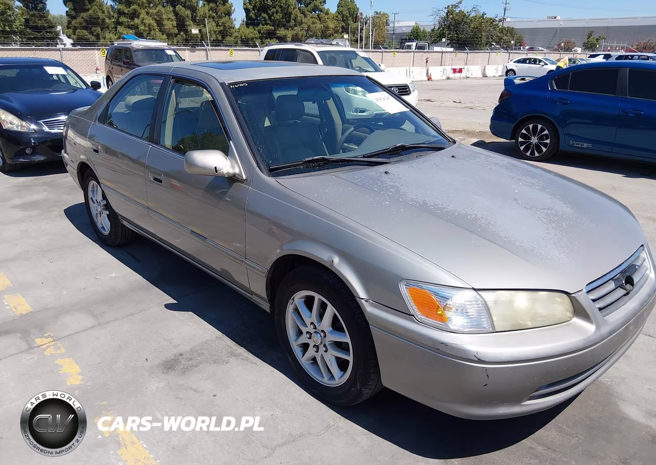 2001 Toyota Camry Xle V6 – zdjęcie 1 z 11