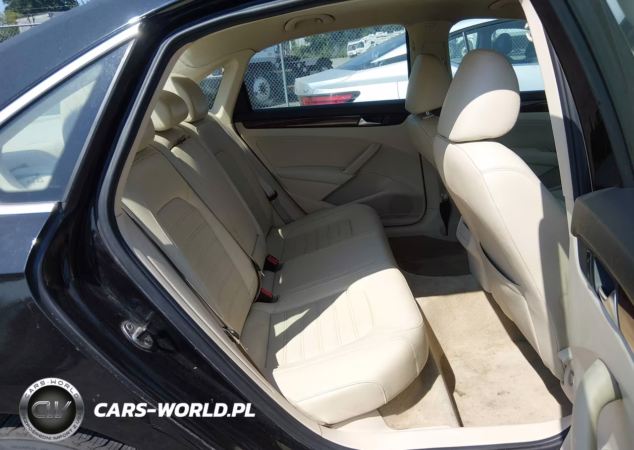 2012 Volkswagen Passat 2.5L Sel VIN:1VWCP7A35CC033568 - 8