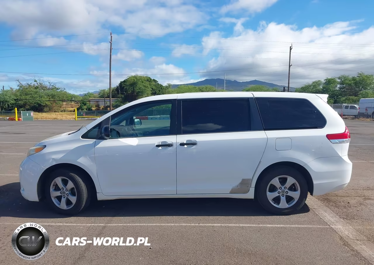 2012 Toyota Sienna Le 8 Passenger VIN:5TDKA3DC7CS015978 - 14