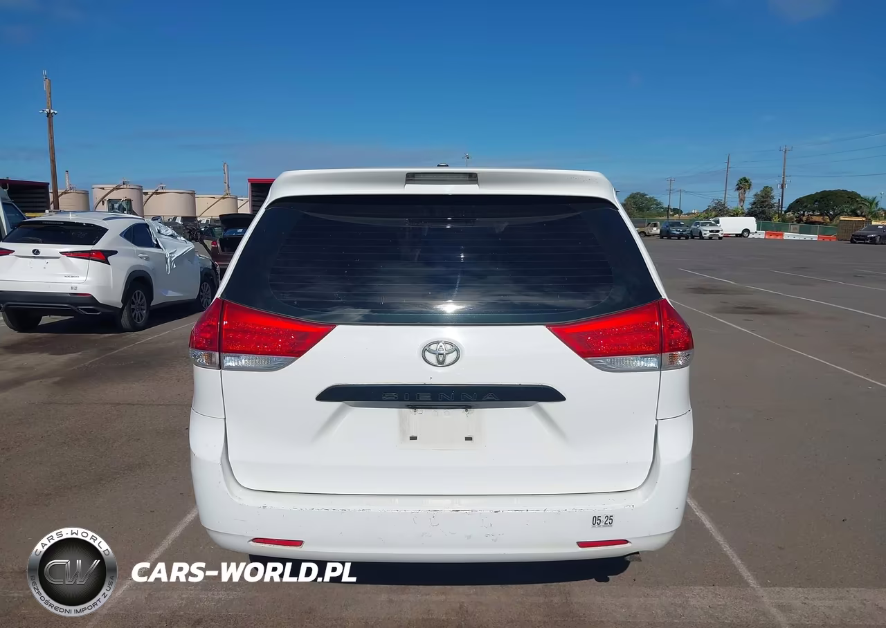 2012 Toyota Sienna Le 8 Passenger VIN:5TDKA3DC7CS015978 - 16