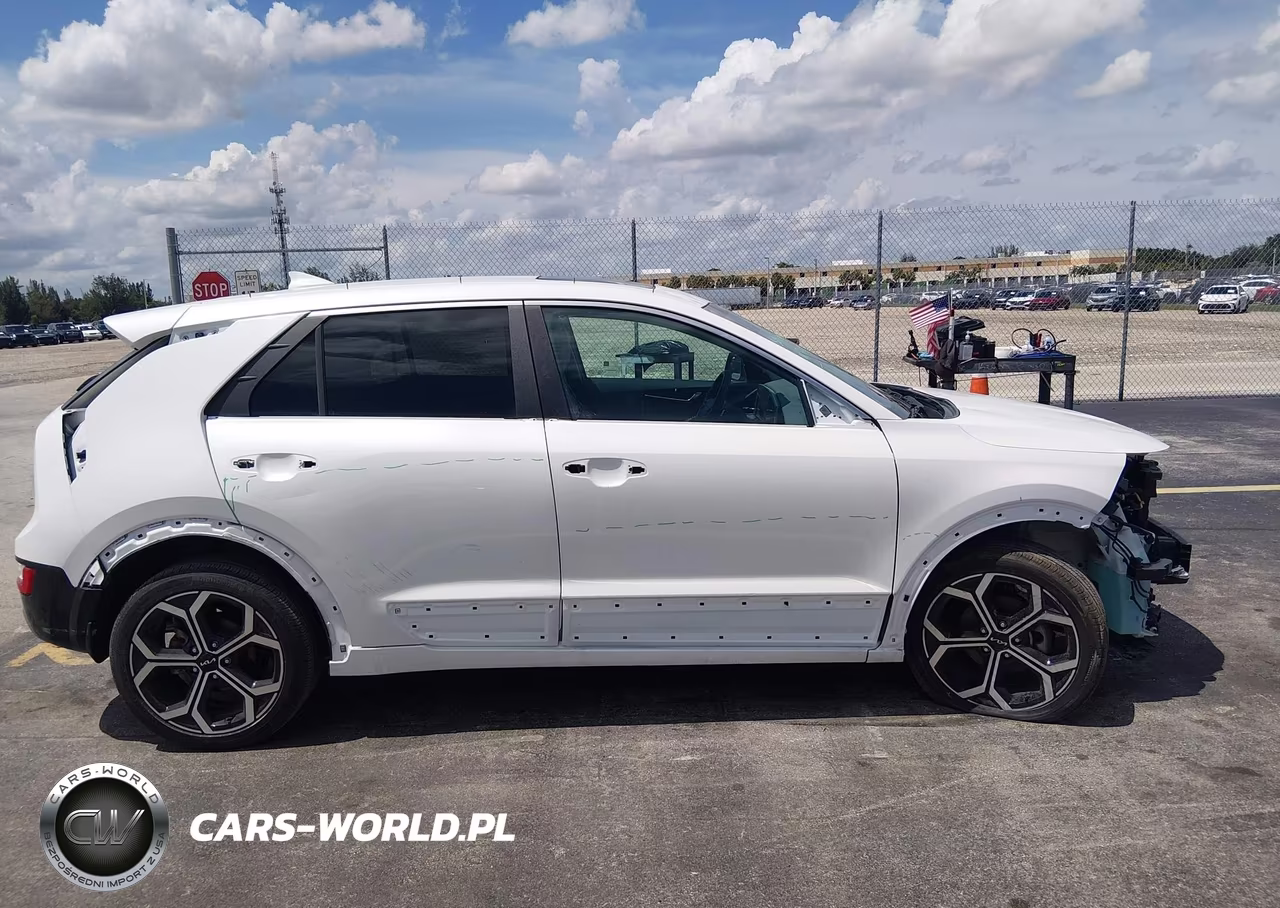 2024 Kia Niro Ex Touring VIN:KNDCR3LE0R5170225 - 14
