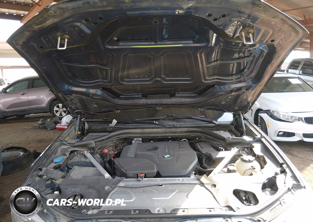 2019 BMW X3 xDrive30I VIN:5UXTR9C58KLR08887 - 10